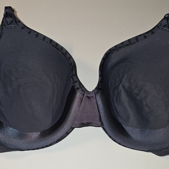 Warner's Black Full Coverage Bra with Adjustable Straps and Molded Cups - Picture 4 of 5